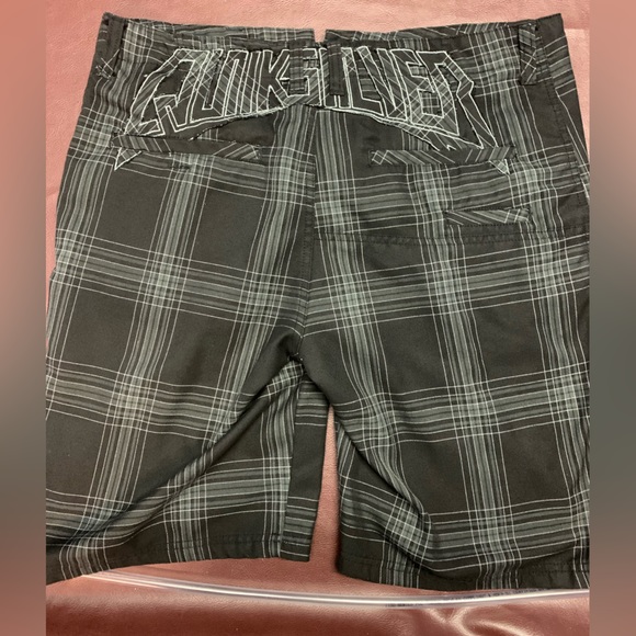 Men’s Quiksilver shorts size 34 - Picture 2 of 4